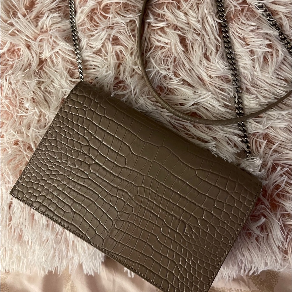 Authentic YSL Kate croc embossed crossbody bag - Picture 2 of 7